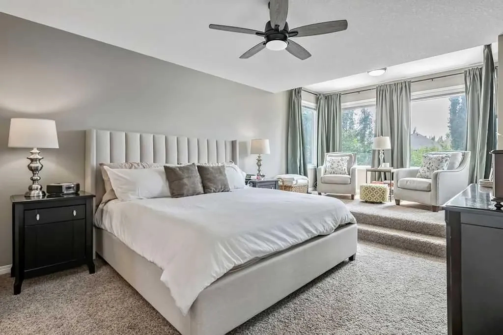 9 Sheep River Heath Okotoks AB T1S 1T7