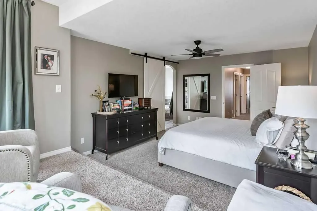 9 Sheep River Heath Okotoks AB T1S 1T7