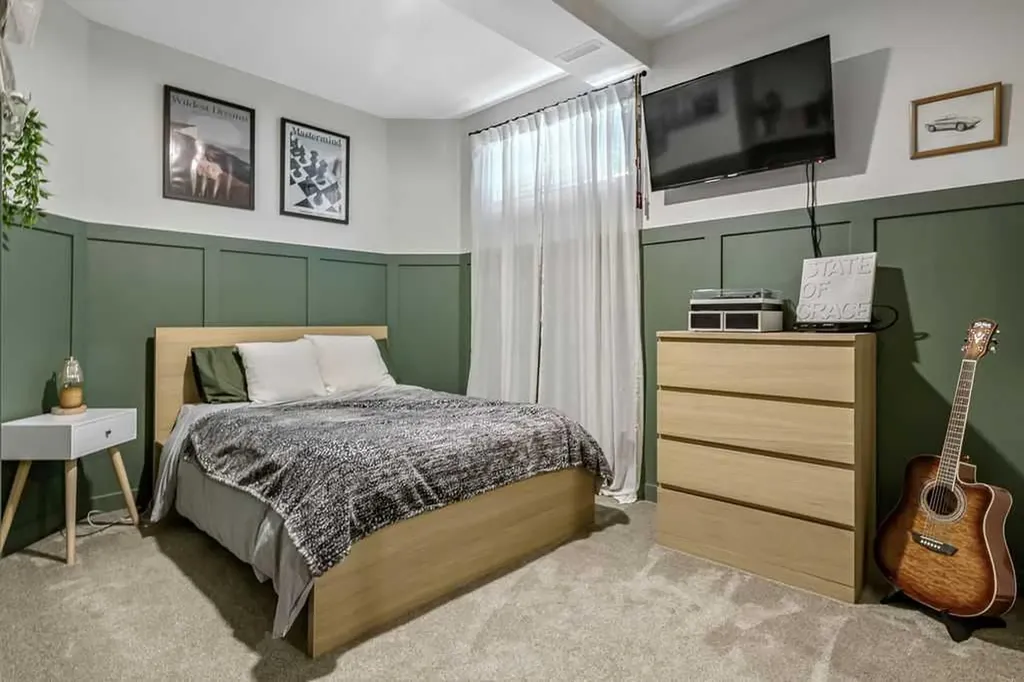 9 Sheep River Heath Okotoks AB T1S 1T7