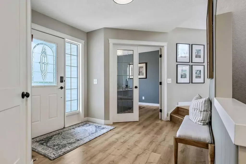 9 Sheep River Heath Okotoks AB T1S 1T7