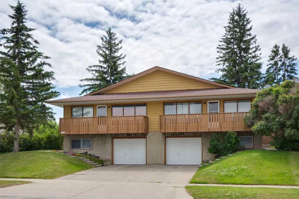 6215 Rundlehorn Drive NE Calgary AB T1Y 1M6