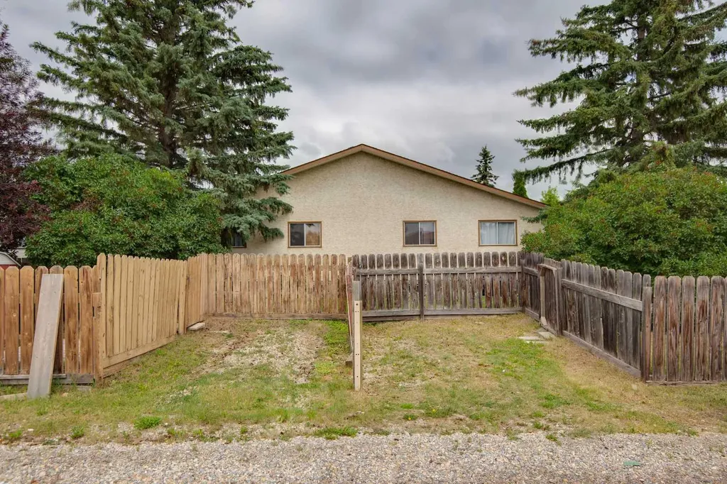 6215 Rundlehorn Drive NE Calgary AB T1Y 1M6