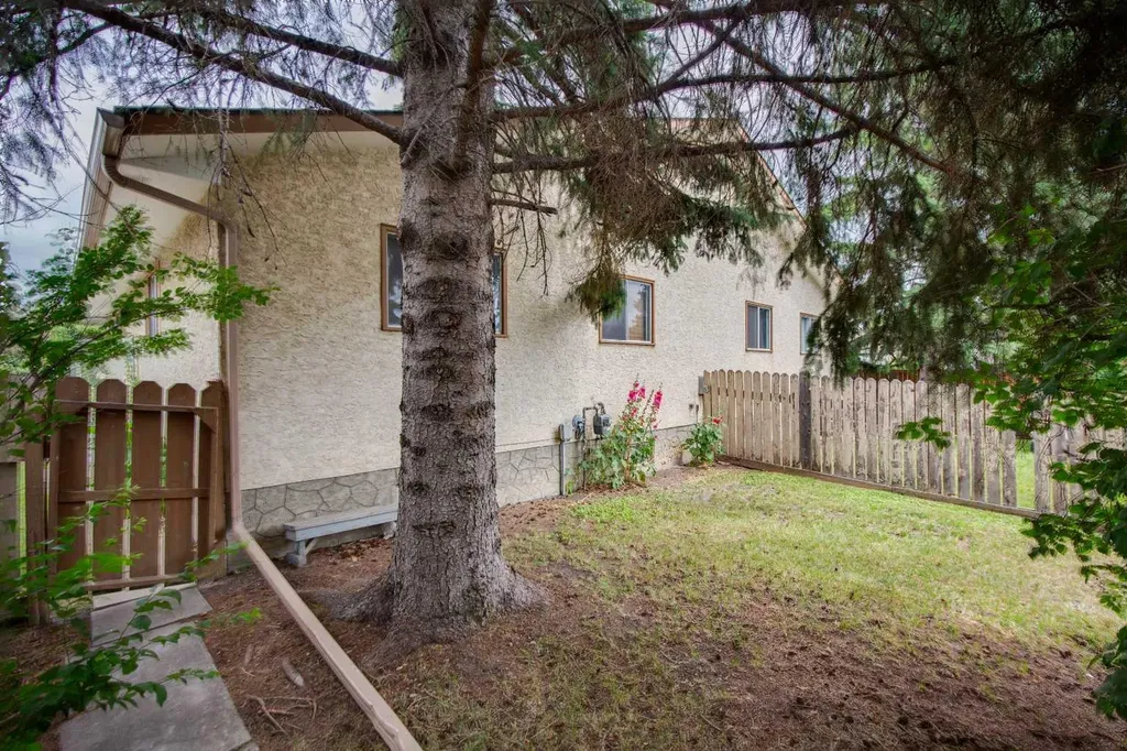 6215 Rundlehorn Drive NE Calgary AB T1Y 1M6