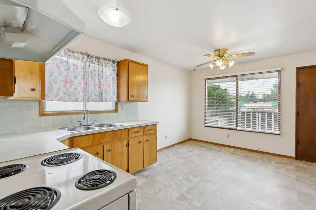 6215 Rundlehorn Drive NE Calgary AB T1Y 1M6