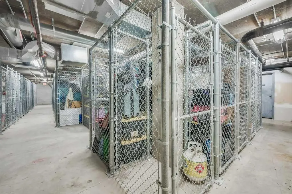 733 14 Avenue SW Calgary AB T2R 0N5