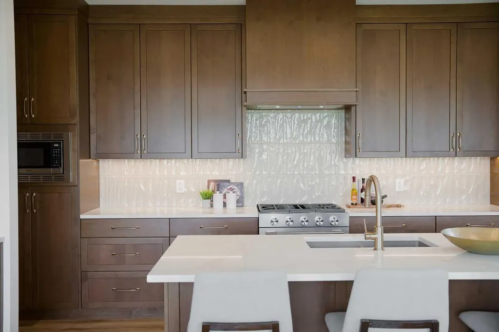 460 Discovery Place SW Calgary AB T3H 6A2
