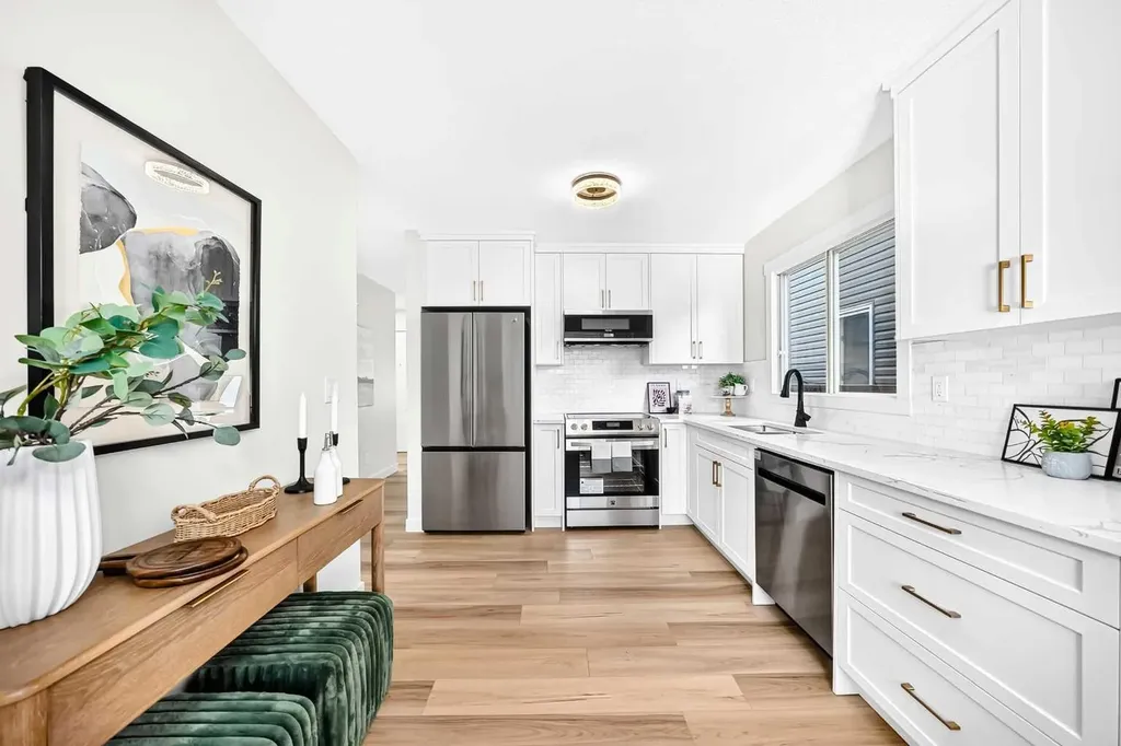 145 Sunvale Crescent SE Calgary AB T2X2R7