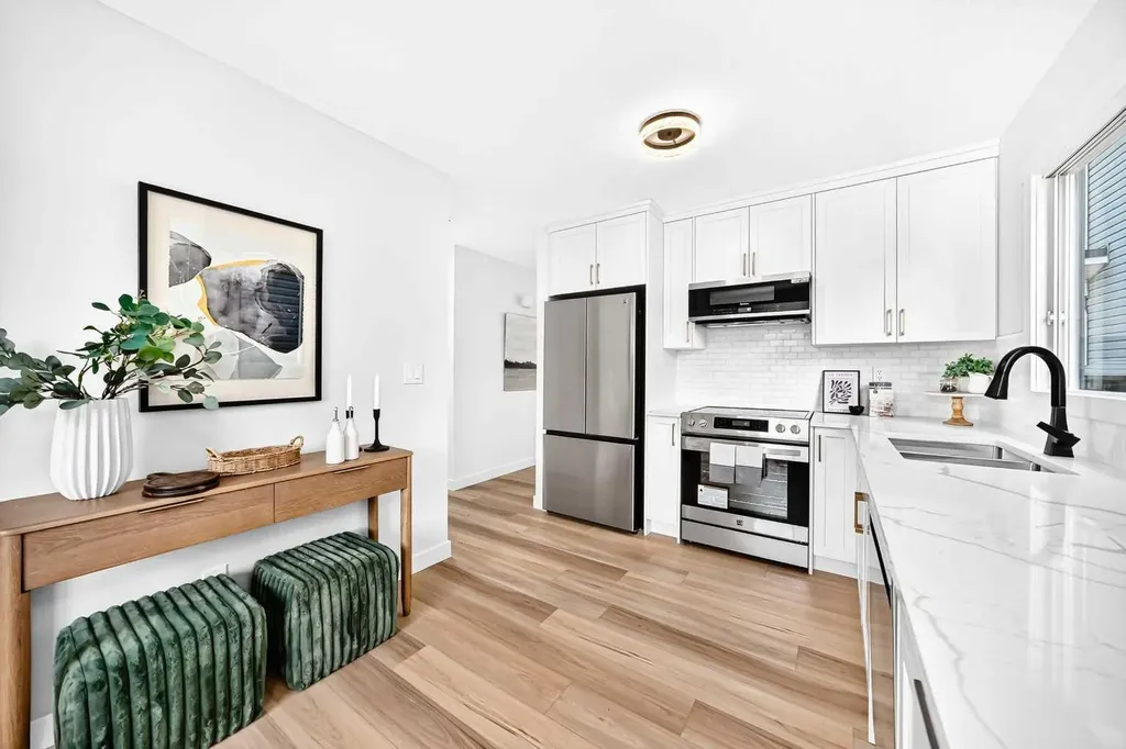 145 Sunvale Crescent SE Calgary AB T2X2R7