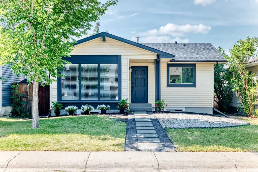 145 Sunvale Crescent SE Calgary AB T2X2R7