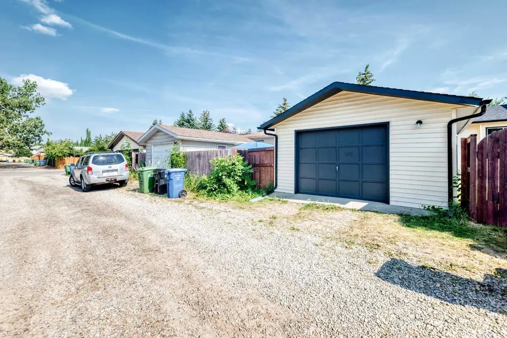 145 Sunvale Crescent SE Calgary AB T2X2R7