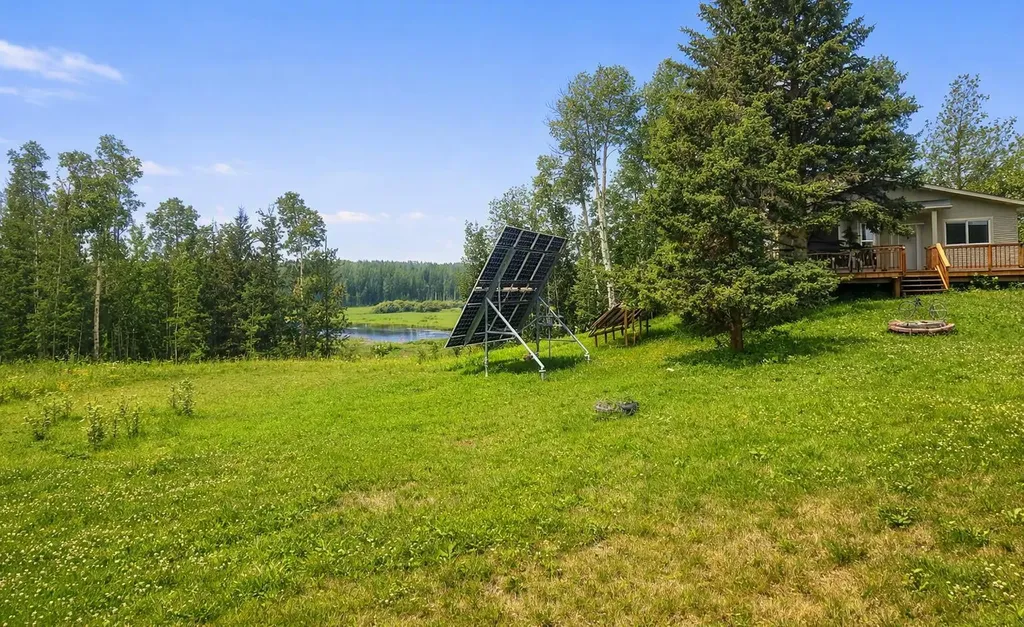 375040 Range Road 8-1 Rural Clearwater County AB T4T 2A2