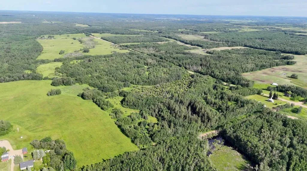 61015 Range Road 174 Rural Smoky Lake County AB T0A3C0