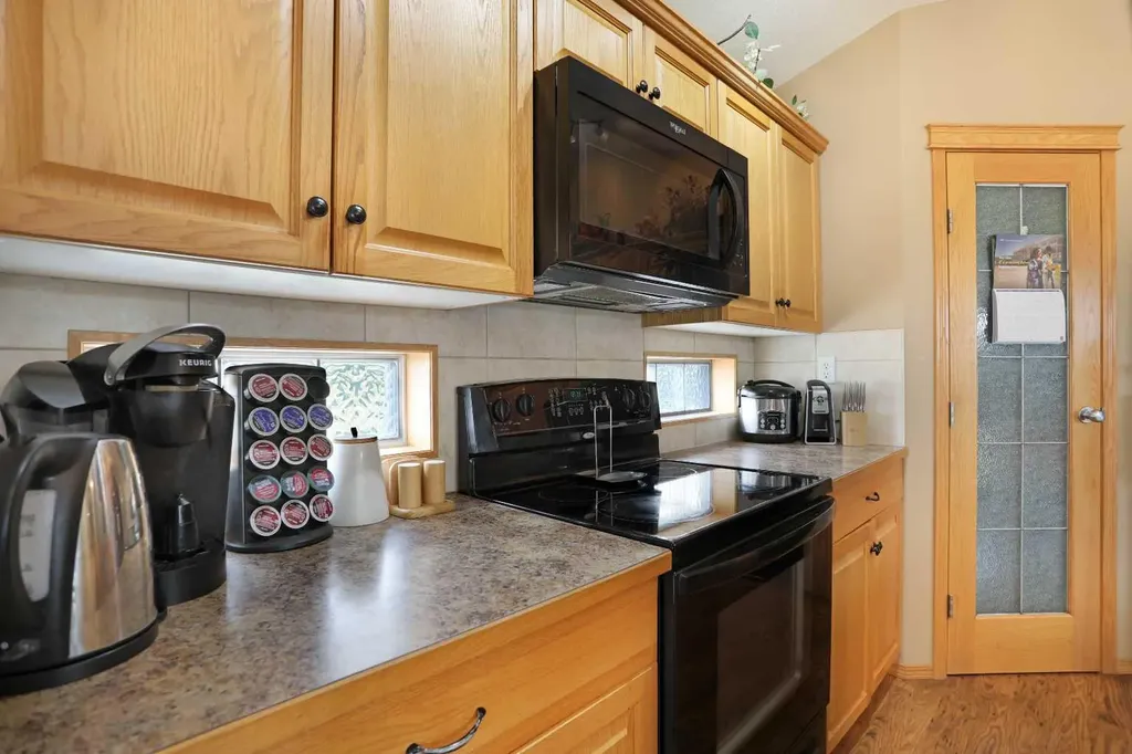 372 Lake Stafford Drive E Brooks AB T1R 1P8