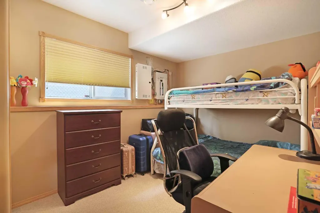 372 Lake Stafford Drive E Brooks AB T1R 1P8