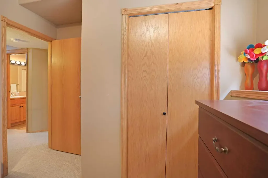 372 Lake Stafford Drive E Brooks AB T1R 1P8