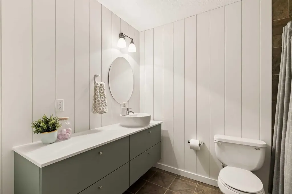 4331 Elgin Avenue SE Calgary AB T2Z 4N5