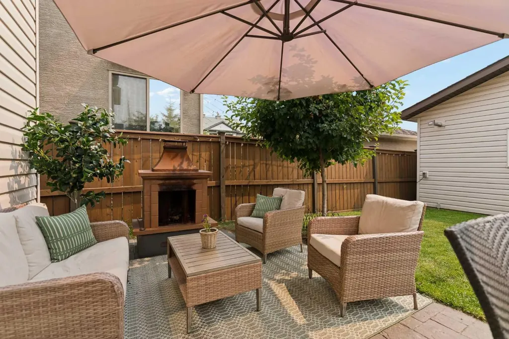 4331 Elgin Avenue SE Calgary AB T2Z 4N5