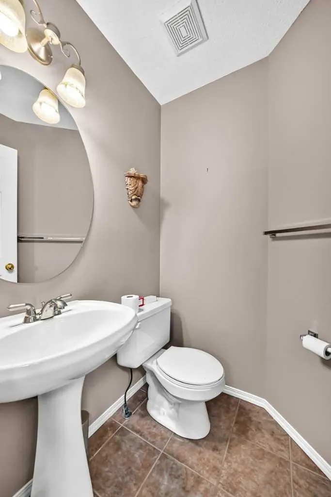 163 Valley Crest Close NW Calgary AB T3B 5X2