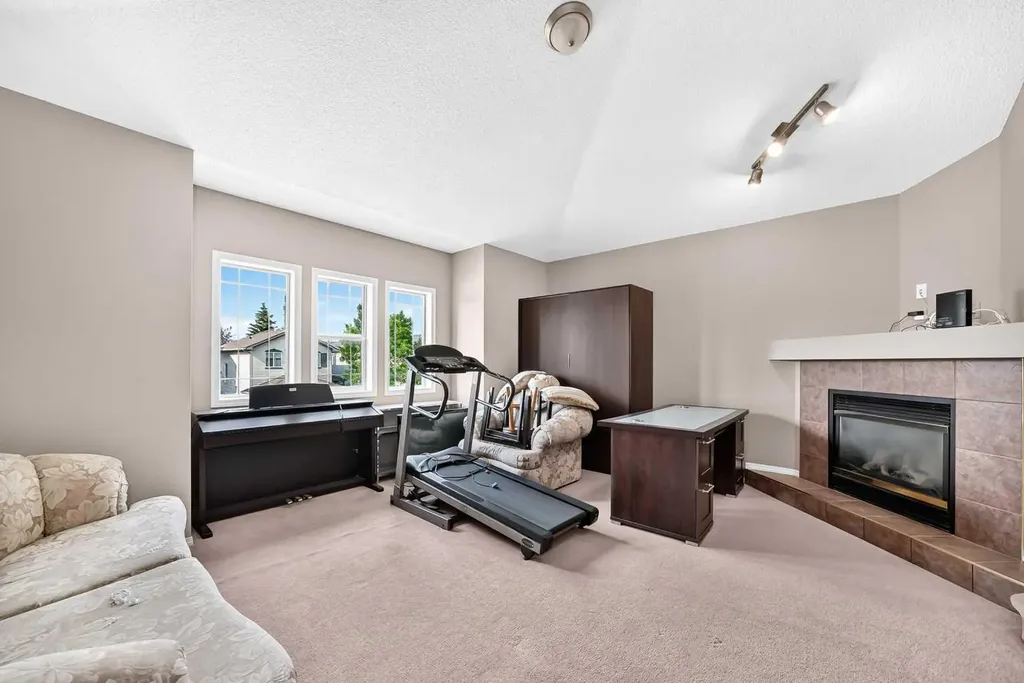 163 Valley Crest Close NW Calgary AB T3B 5X2