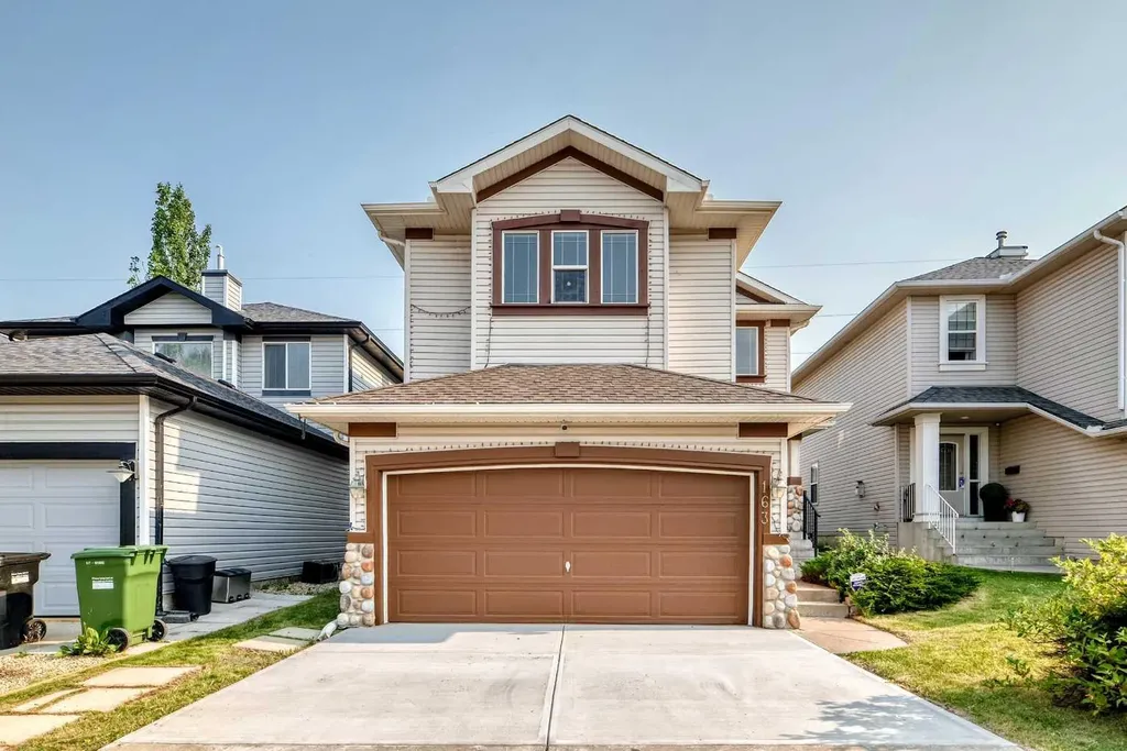 163 Valley Crest Close NW Calgary AB T3B 5X2