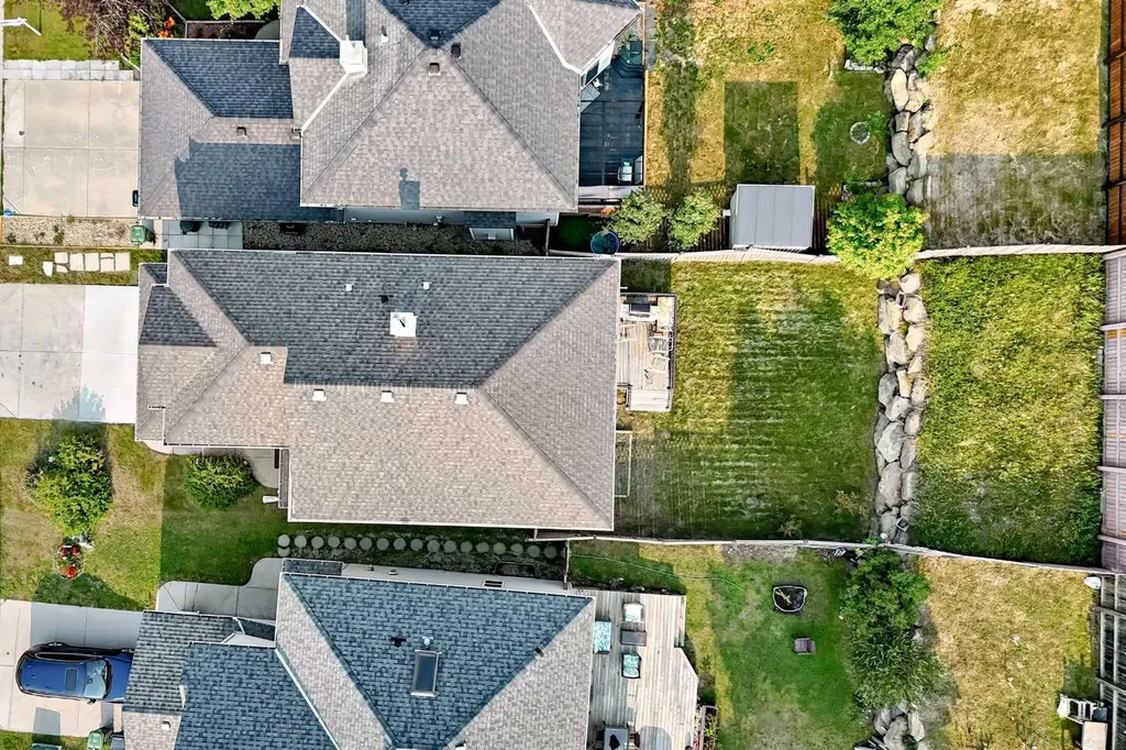 163 Valley Crest Close NW Calgary AB T3B 5X2