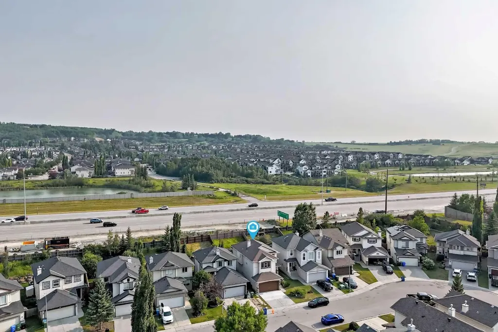 163 Valley Crest Close NW Calgary AB T3B 5X2
