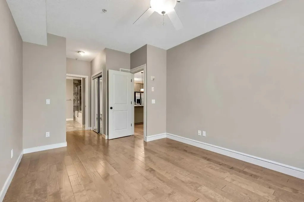 35 Aspenmont Heights SW Calgary AB T3H 0K1