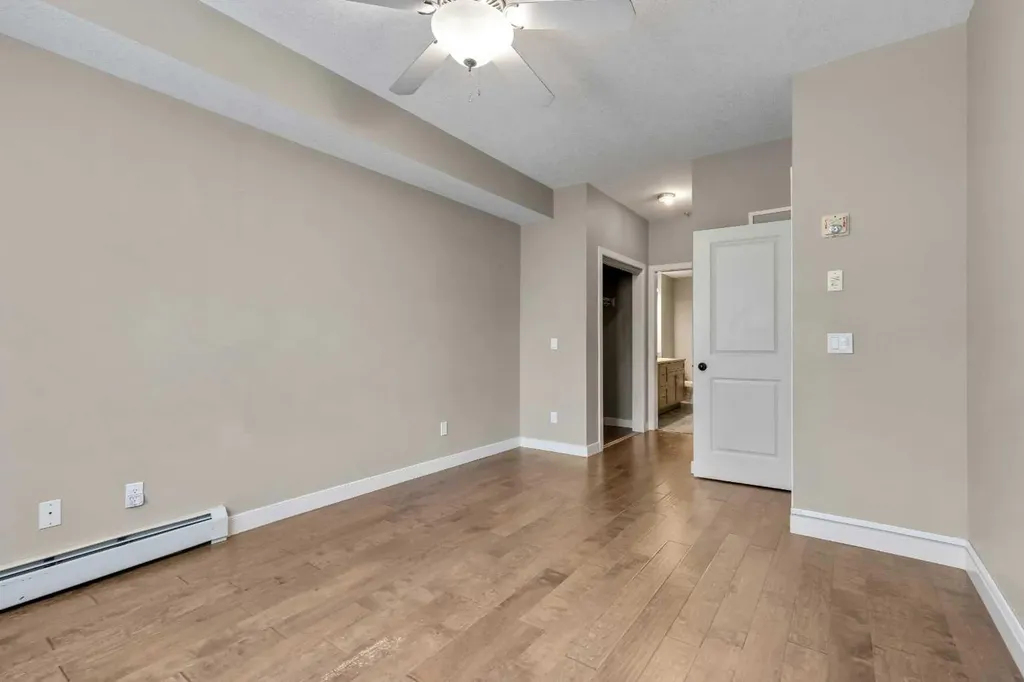 35 Aspenmont Heights SW Calgary AB T3H 0K1