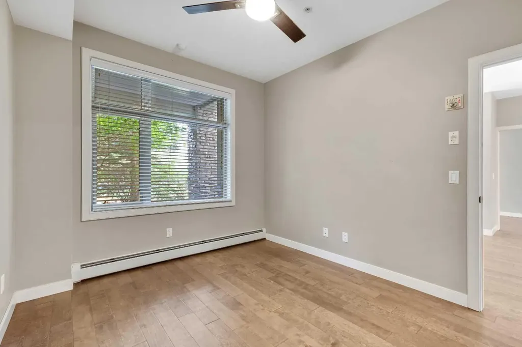 35 Aspenmont Heights SW Calgary AB T3H 0K1
