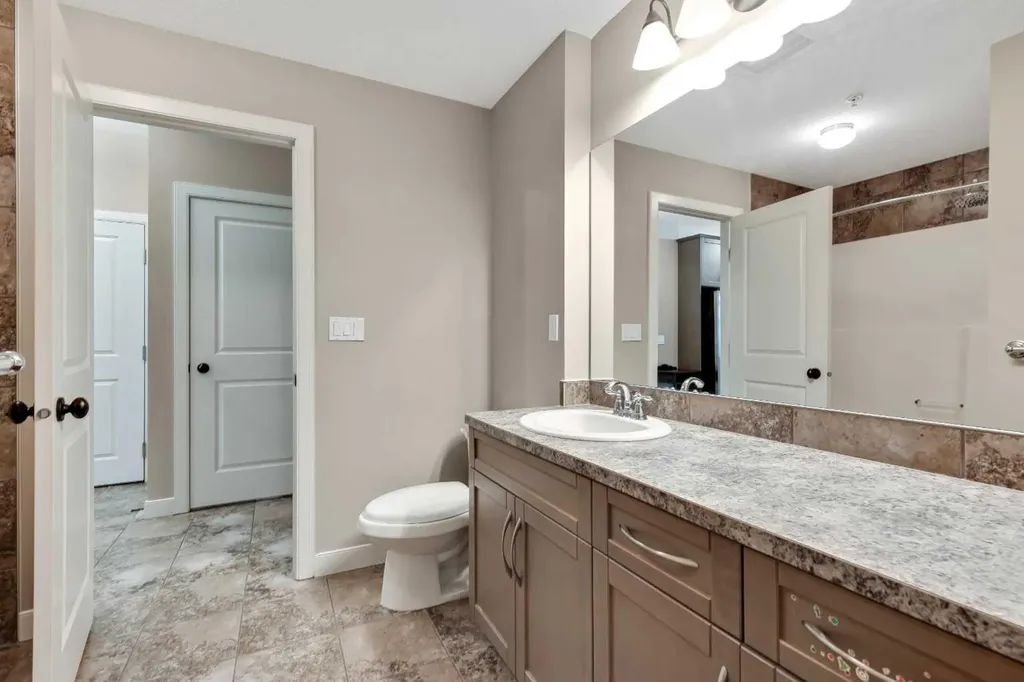 35 Aspenmont Heights SW Calgary AB T3H 0K1