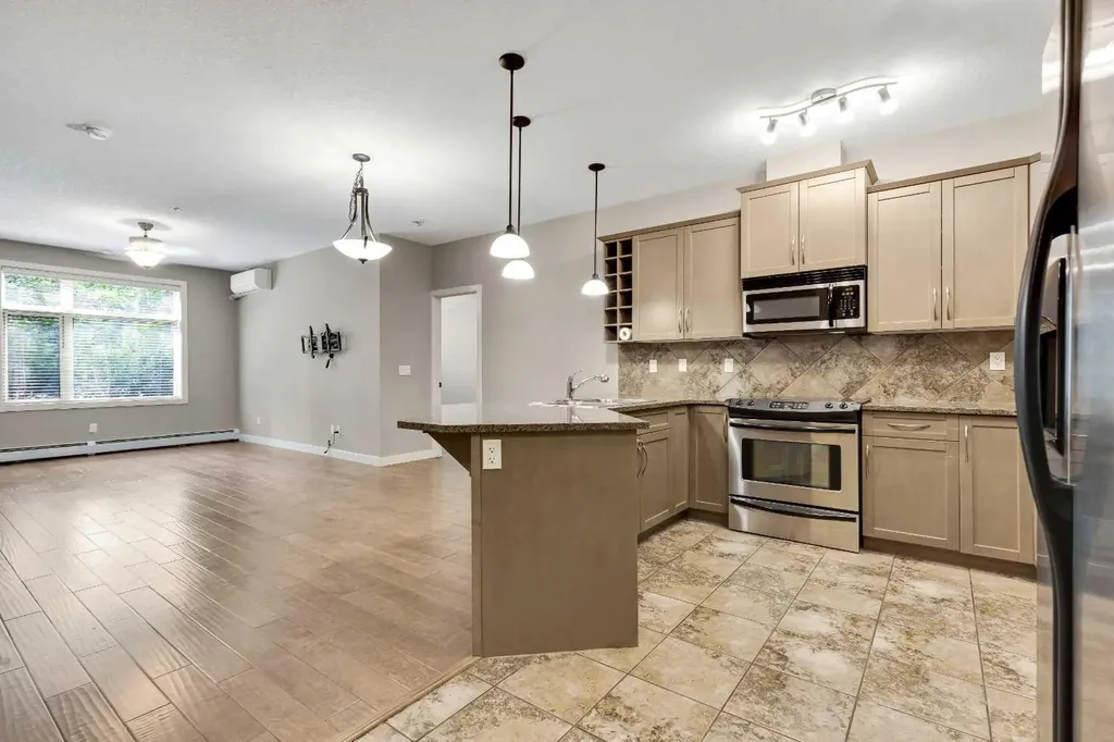 35 Aspenmont Heights SW Calgary AB T3H 0K1