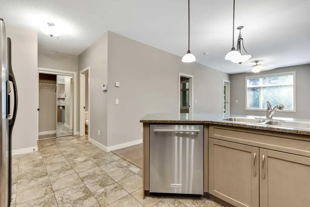 35 Aspenmont Heights SW Calgary AB T3H 0K1