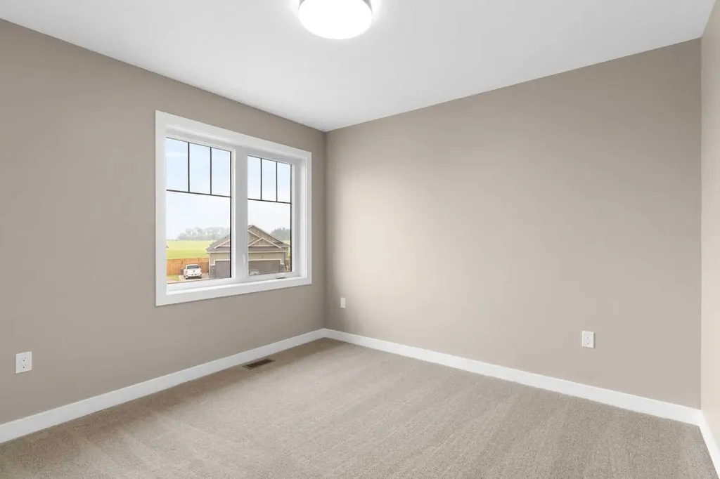 58 Vincent Crescent Olds AB T4H0G7