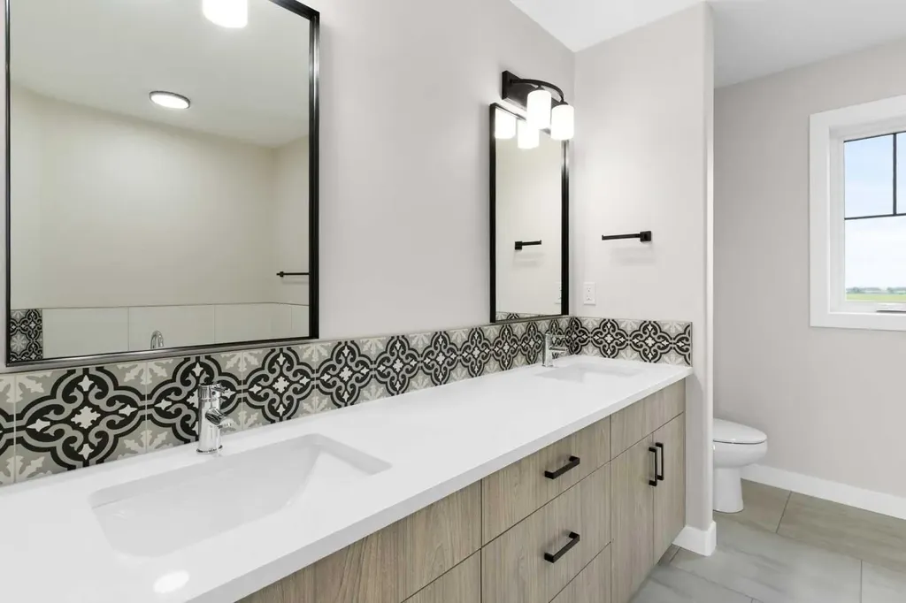 58 Vincent Crescent Olds AB T4H0G7