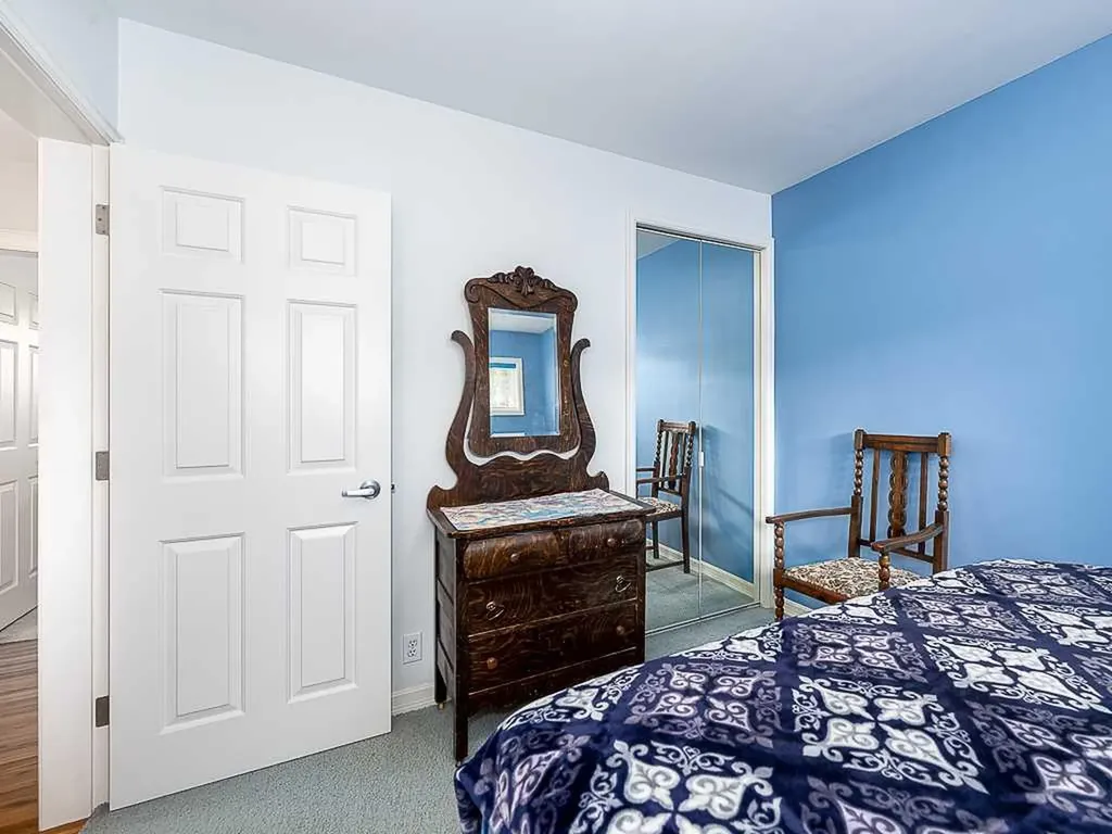 6312 Elbow Drive SW Calgary AB T2V 1J5