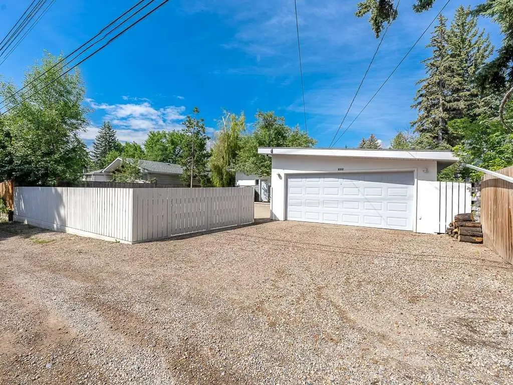 6312 Elbow Drive SW Calgary AB T2V 1J5