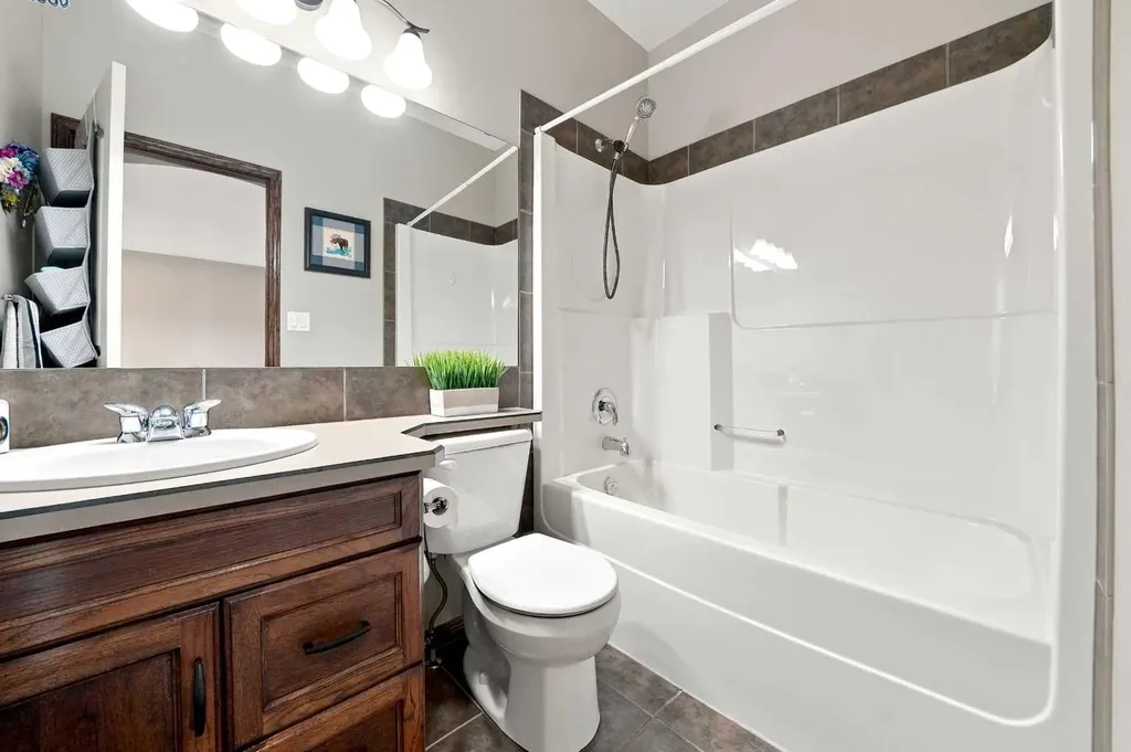 19 Lambertson Place Sylvan Lake AB T4S 2P9