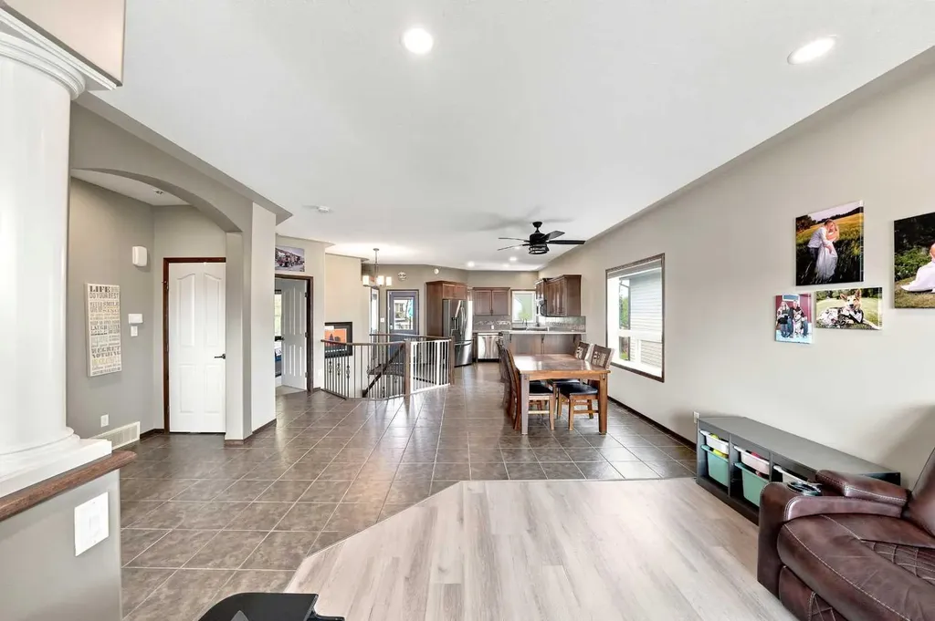19 Lambertson Place Sylvan Lake AB T4S 2P9