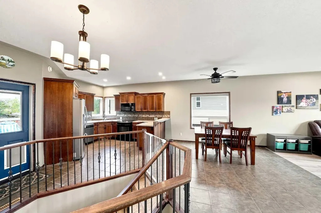 19 Lambertson Place Sylvan Lake AB T4S 2P9