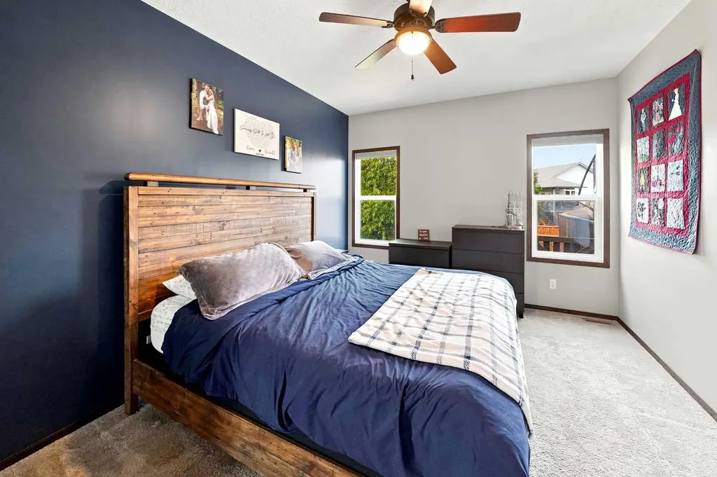 19 Lambertson Place Sylvan Lake AB T4S 2P9