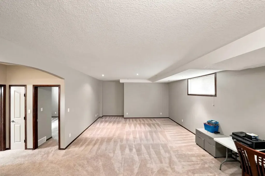 19 Lambertson Place Sylvan Lake AB T4S 2P9