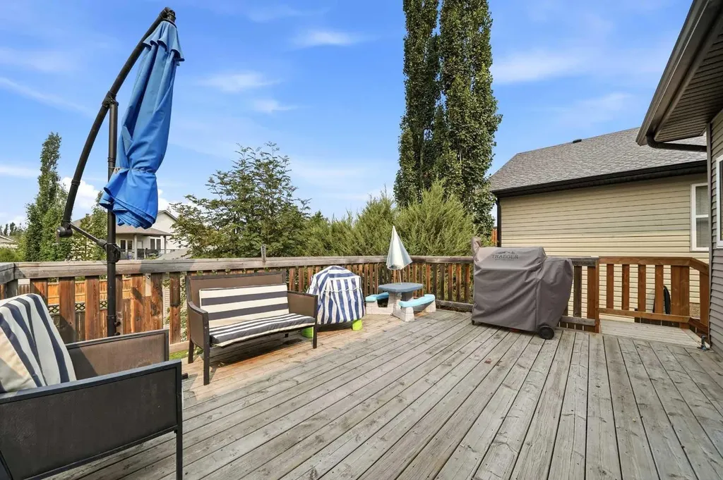 19 Lambertson Place Sylvan Lake AB T4S 2P9