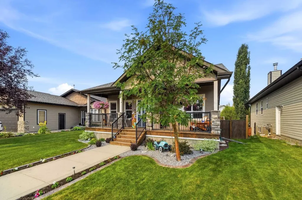 19 Lambertson Place Sylvan Lake AB T4S 2P9