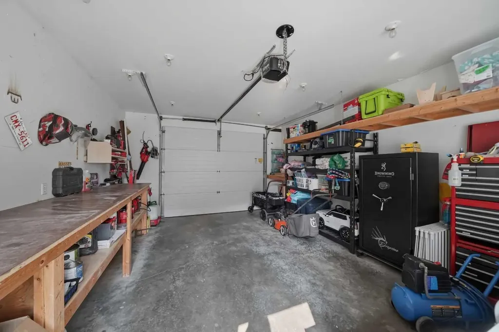 19 Lambertson Place Sylvan Lake AB T4S 2P9