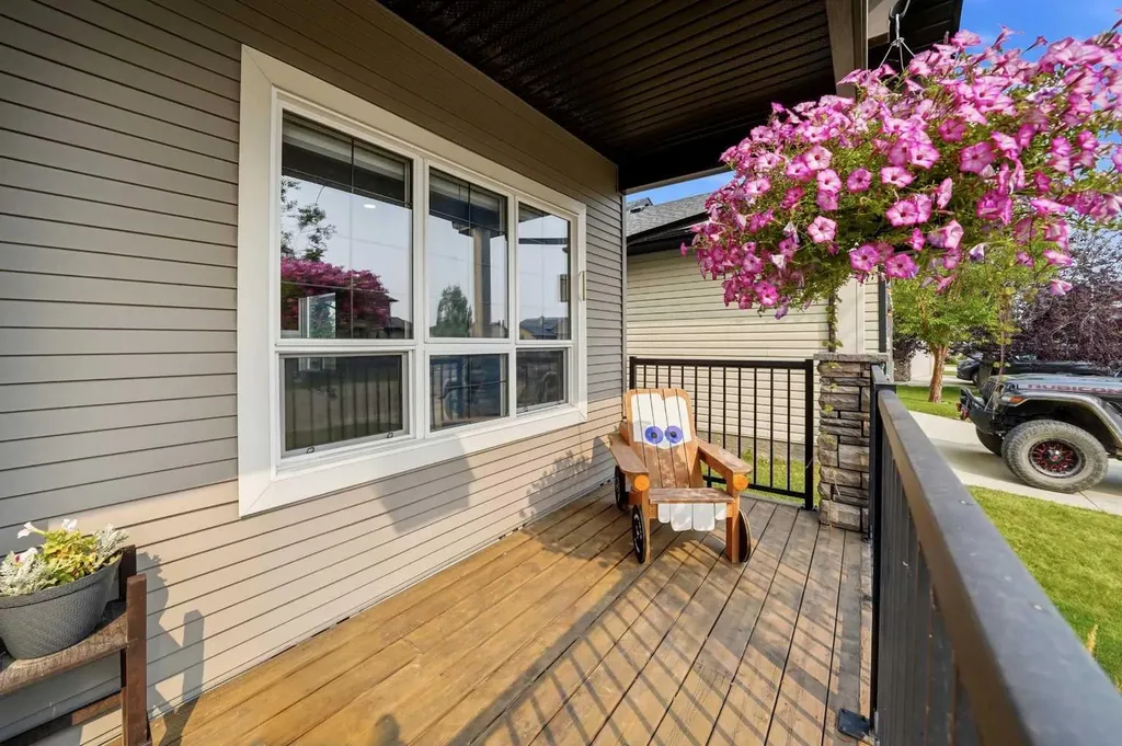 19 Lambertson Place Sylvan Lake AB T4S 2P9