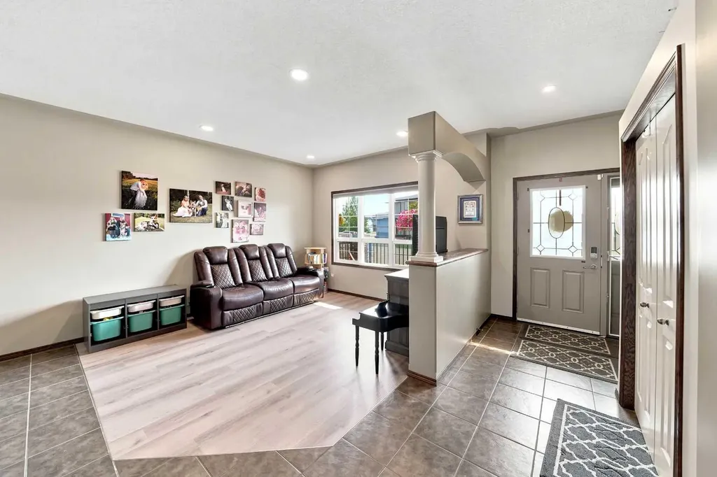 19 Lambertson Place Sylvan Lake AB T4S 2P9