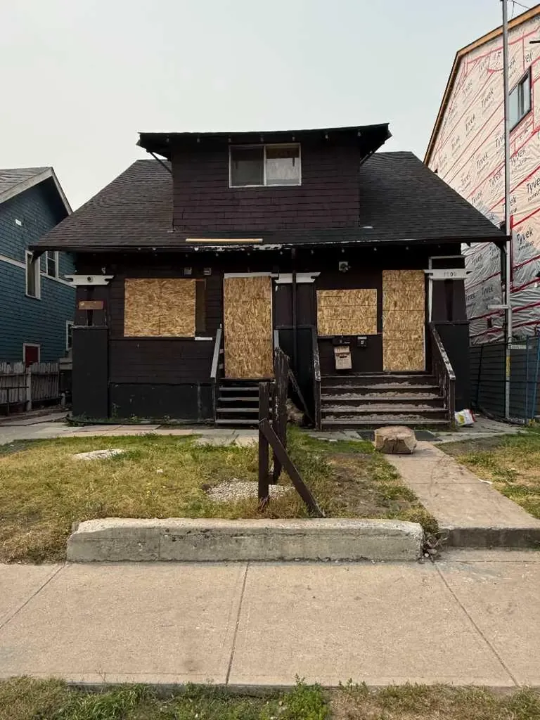 1703 12 Avenue SW Calgary AB T3C 0R5