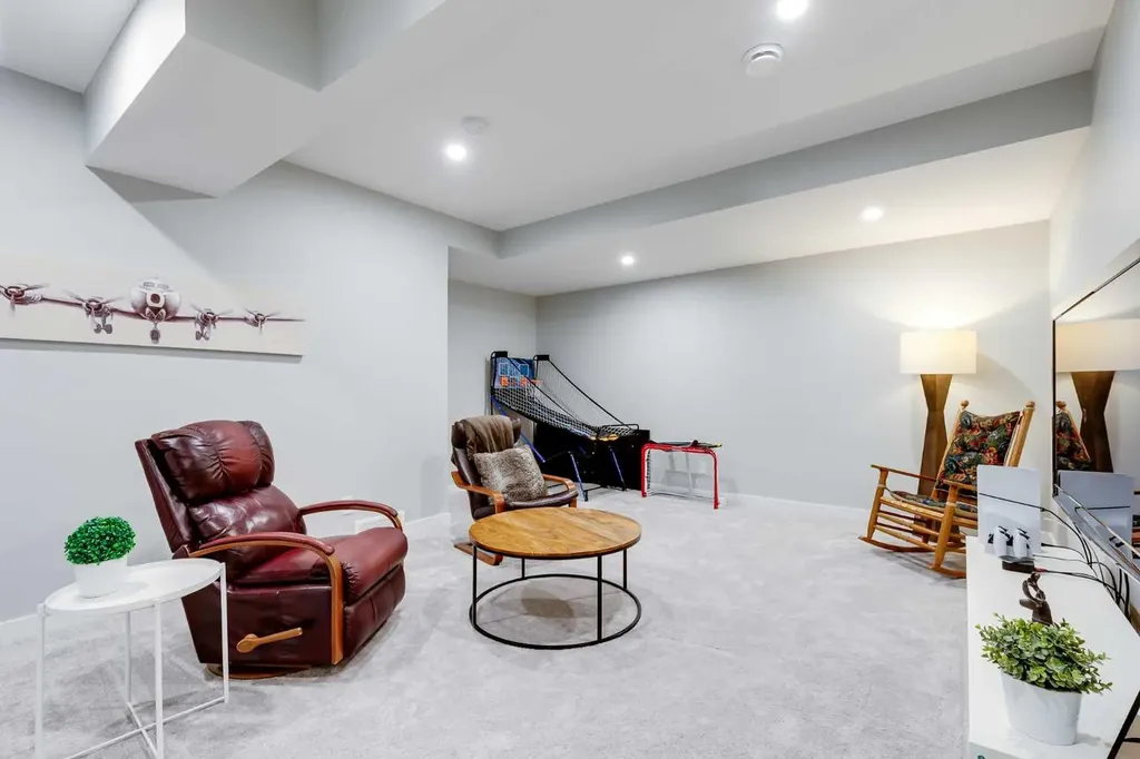 201 Cooperswood Green SW Airdrie AB T4B 5R2