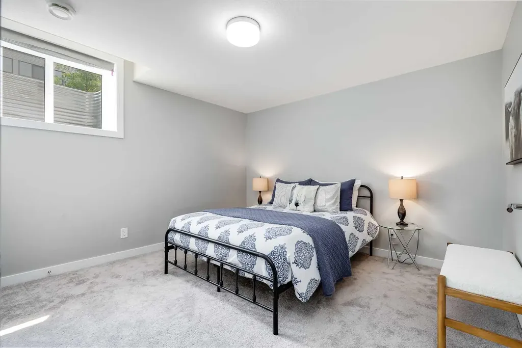 201 Cooperswood Green SW Airdrie AB T4B 5R2