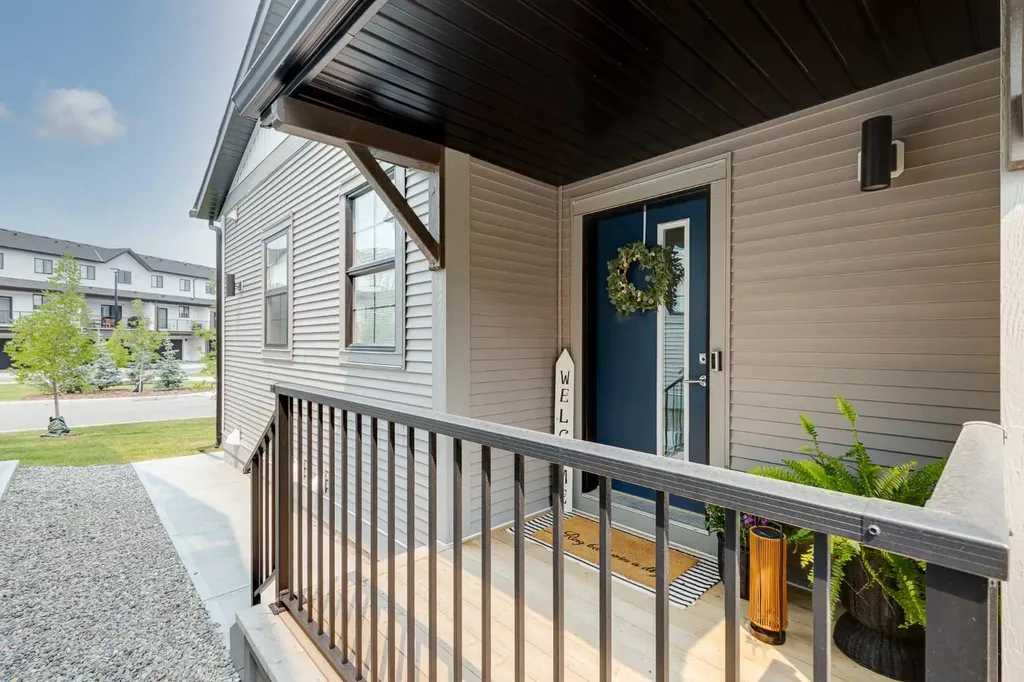 201 Cooperswood Green SW Airdrie AB T4B 5R2
